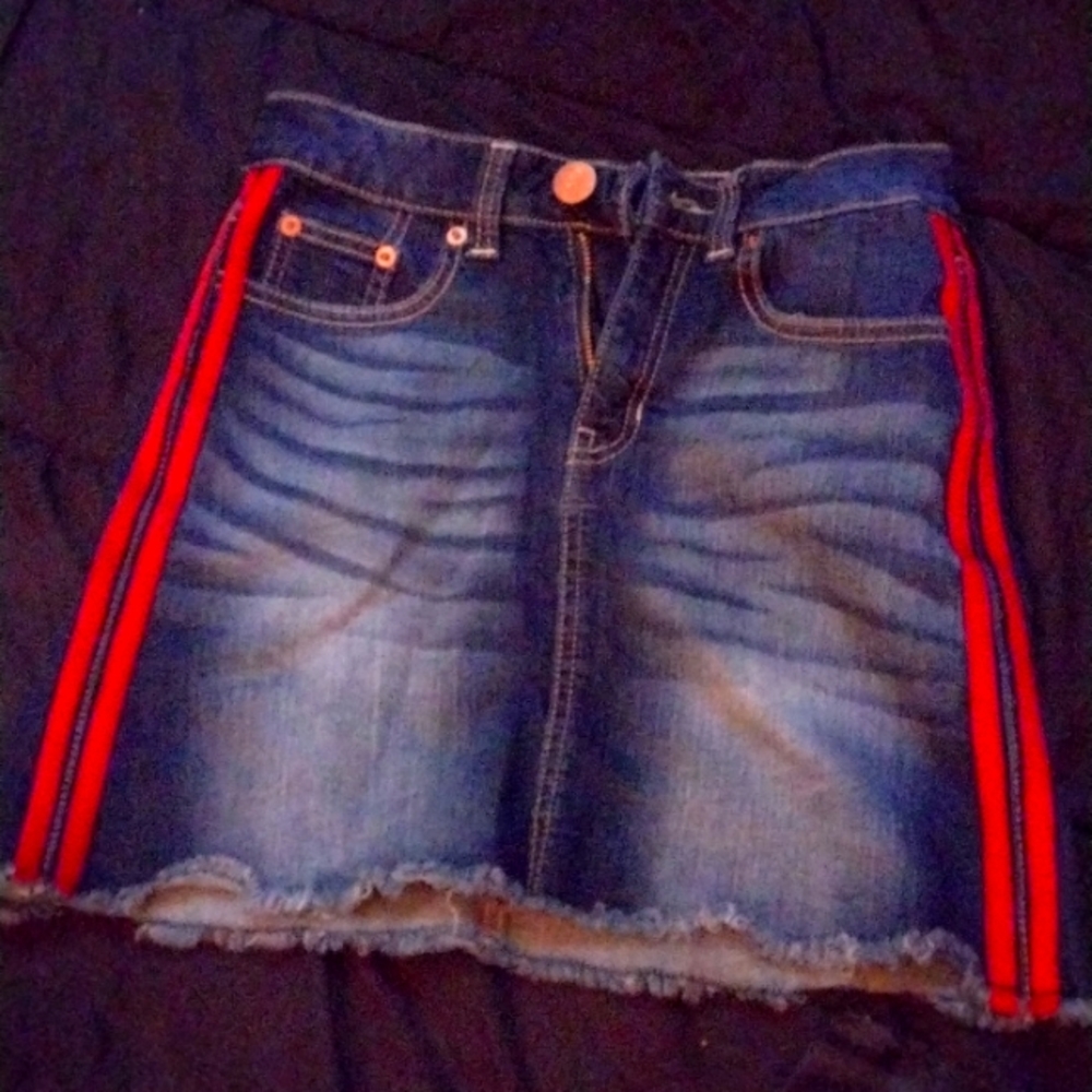 no boundaries  blue denim skirt with red stripes down both sides practically new